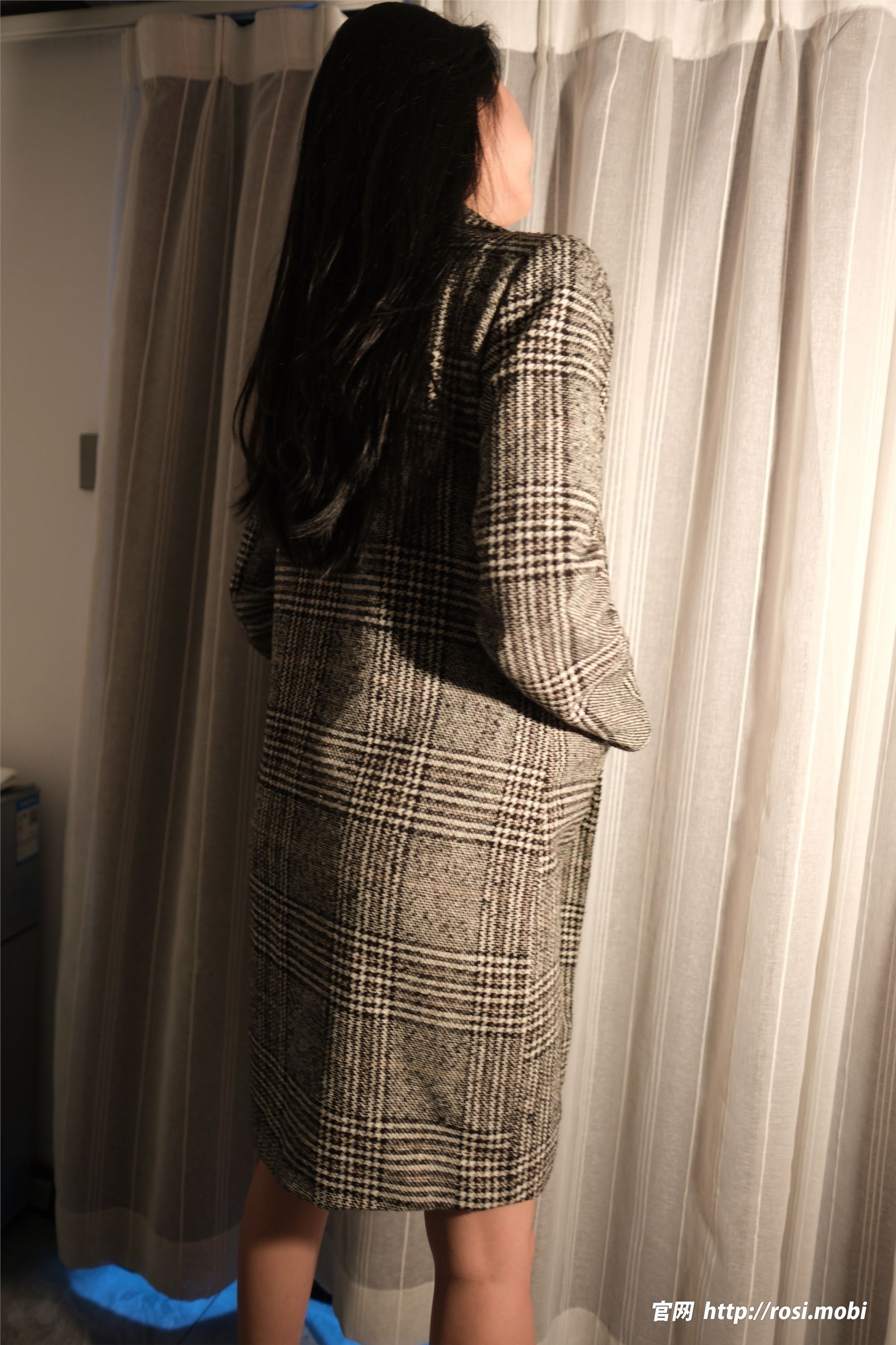 ROSI写真 2025.07.10 NO.4966